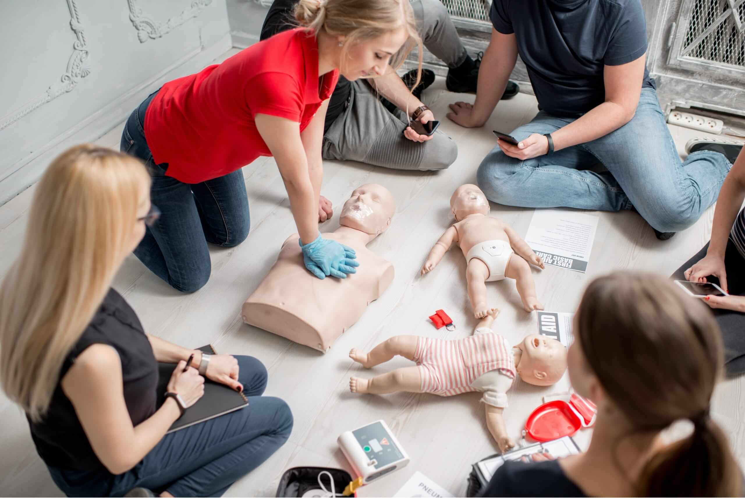 Learn CPR, AED, and More: 6 Best Online First Aid Courses for 2024